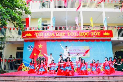 TUẦN LỄ VÀNG: TRI ÂN THẦY CÔ, TÔN VINH “NGƯỜI LÁI ĐÒ THẦM LẶNG”