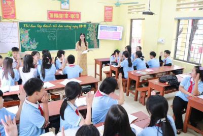CHUYÊN ĐỀ:  “ PHÁT HUY TÍNH TÍCH CỰC, CHỦ ĐỘNG CỦA HỌC SINH KHI TIẾP CẬN VĂN BẢN THÔNG TIN TRONG MÔN NGỮ VĂN – CHƯƠNG TRÌNH GDPT 2018”.